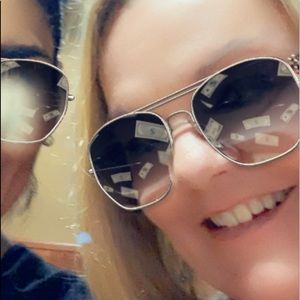 Meet your Posher, Rosanne